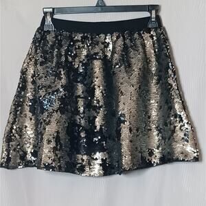 Vierra Rose Girls Silver/Black Sequin Pull-On Mini Skirt. 10Y